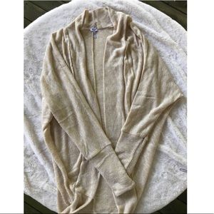 🎉 MOVING SALE 🎉 Splendid cardigan sweater